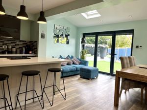 Photo 25- click for photo gallery